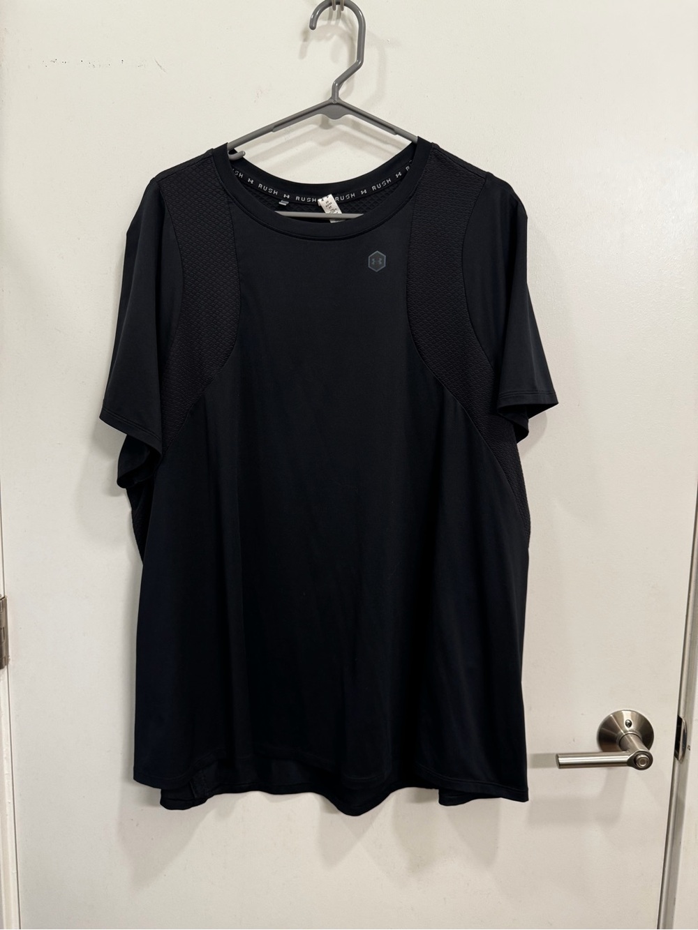 Under Armour Black Short-Sleeve Performance Tee